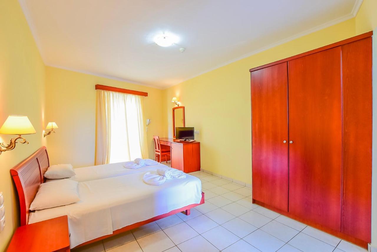 Timos Hotel Лаганас Екстериор снимка