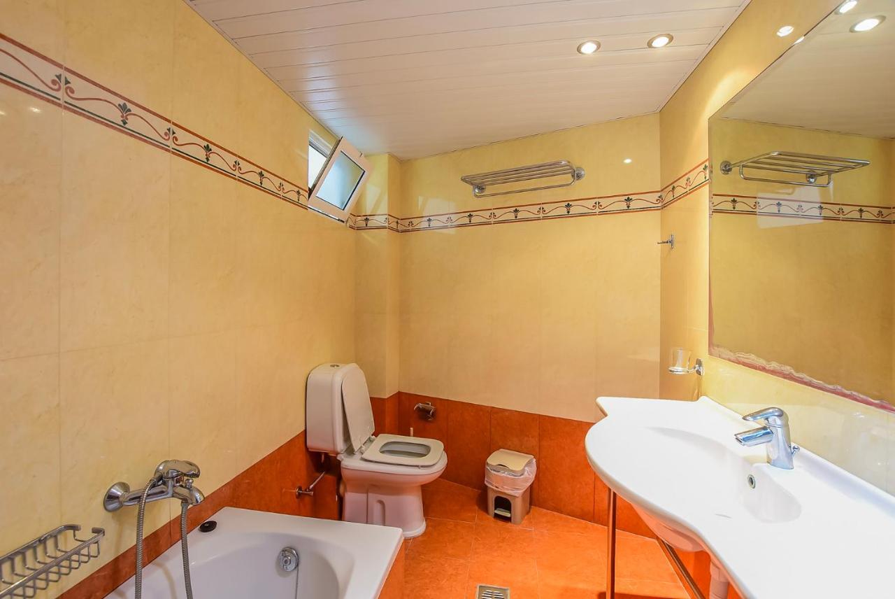 Timos Hotel Лаганас Екстериор снимка