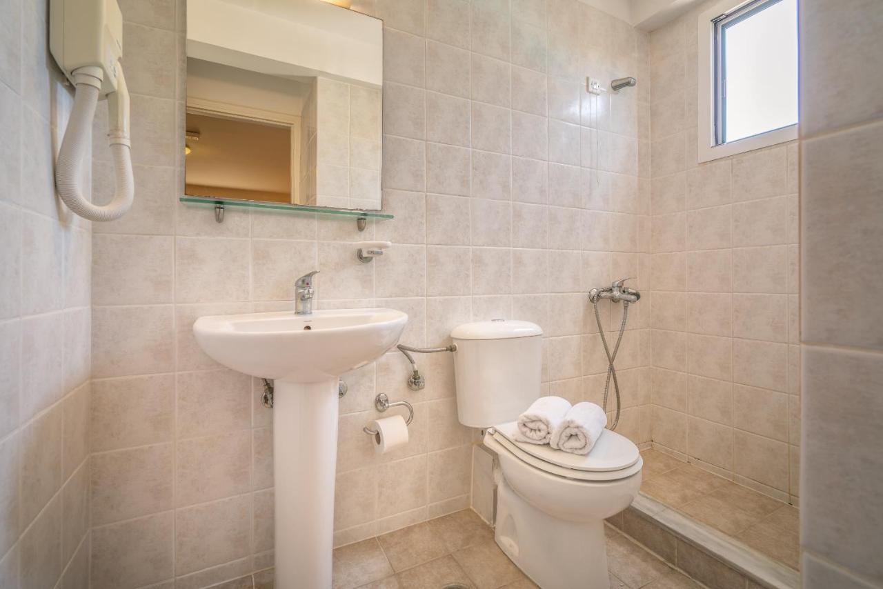 Timos Hotel Лаганас Екстериор снимка